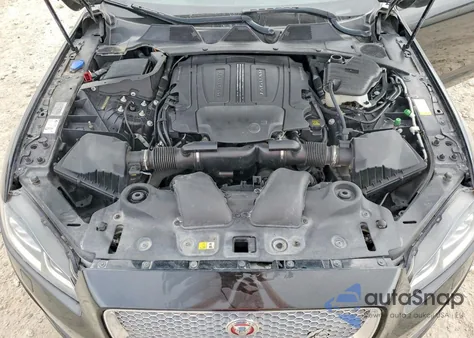 2017 Jaguar Xjl Portfolio z USA, uszkodzony, nr VIN SAJWA2G75H8W12117